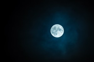 moon-1859616_1920